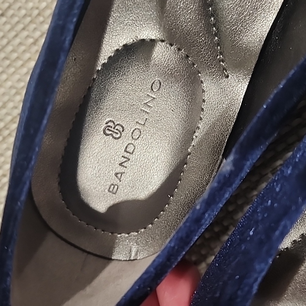 Bandolino Dark Blue Velvet Loafers Size 9 - Picture 3 of 7